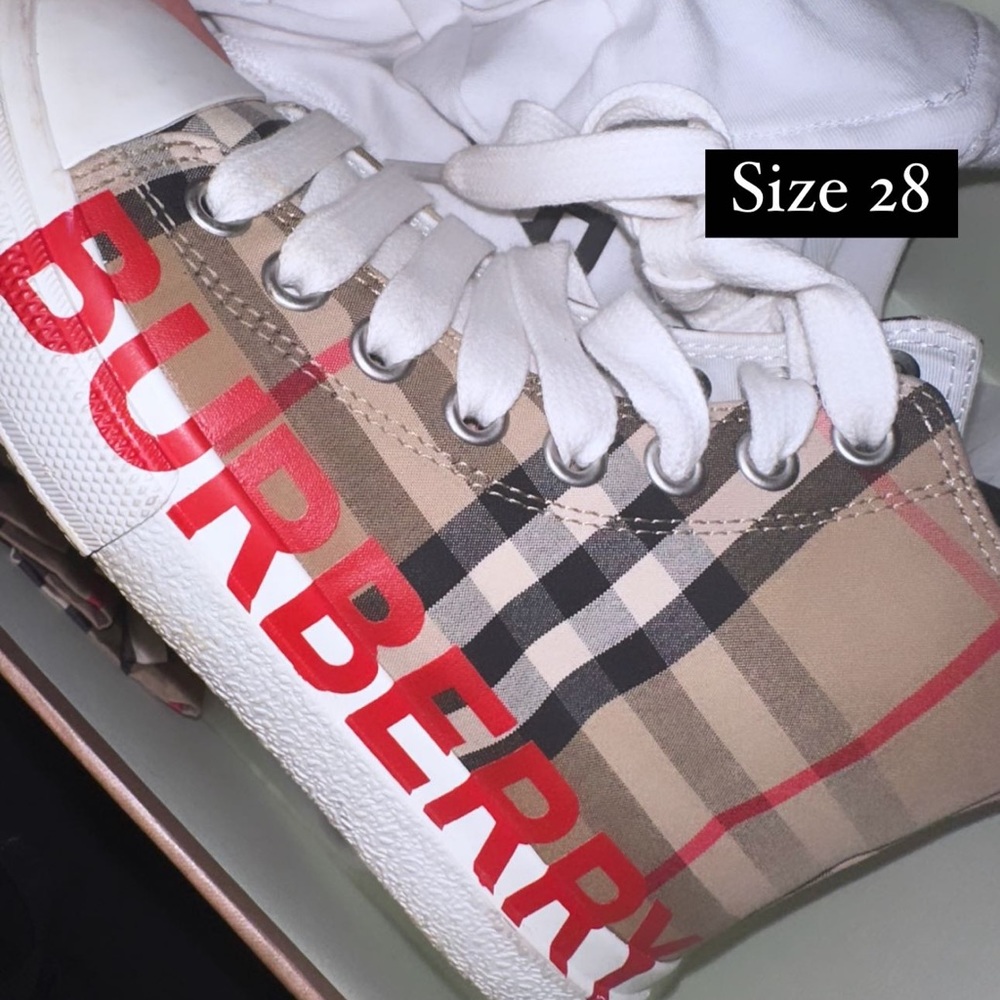 Burberry kid’s sneakers
